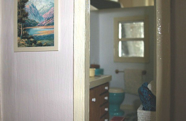bathroomdoorway.jpg
