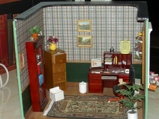 computerroombox.jpg